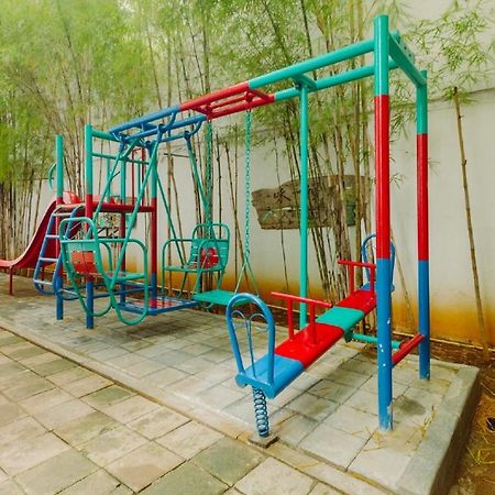 Urbanest Inn House Slipi Jakarta Ngoại thất bức ảnh