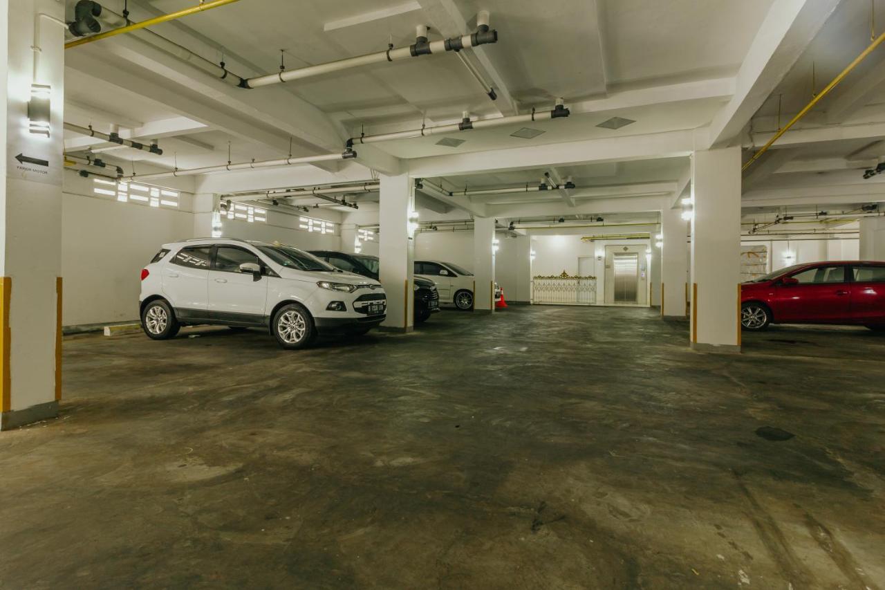 Urbanest Inn House Slipi Jakarta Ngoại thất bức ảnh