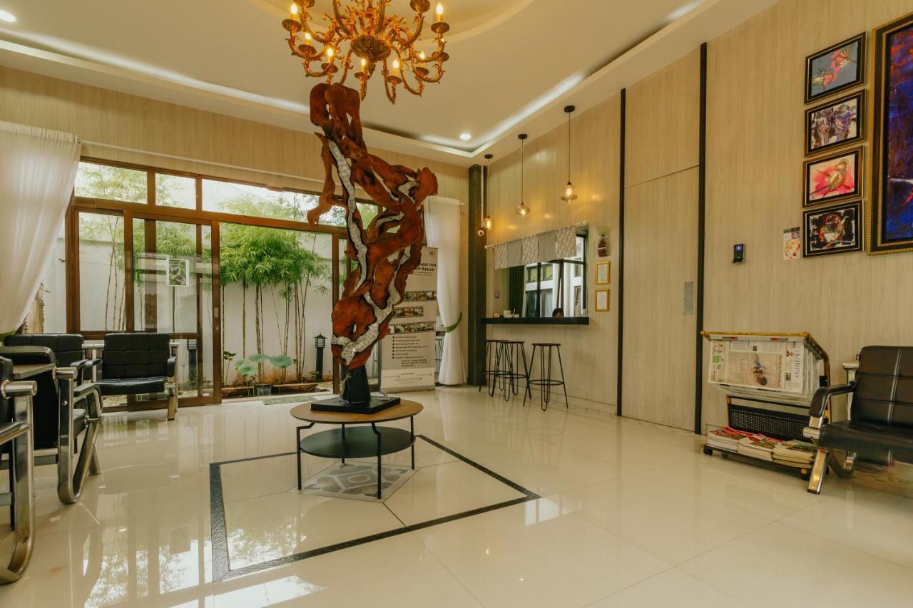 Urbanest Inn House Slipi Jakarta Ngoại thất bức ảnh