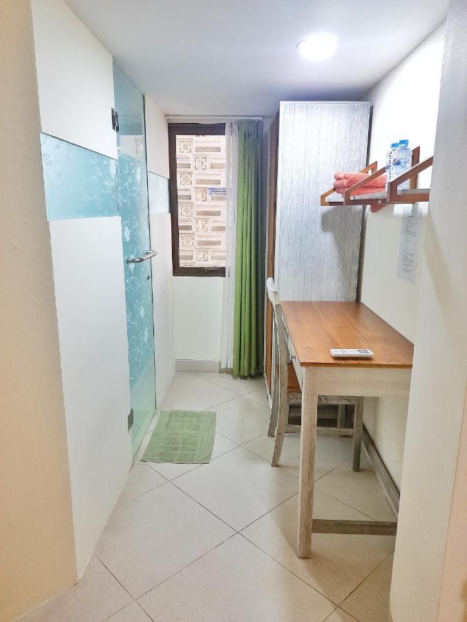 Urbanest Inn House Slipi Jakarta Ngoại thất bức ảnh